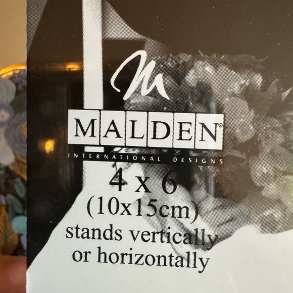 Silver Wedding Photo Frame - Picture 2 of 3